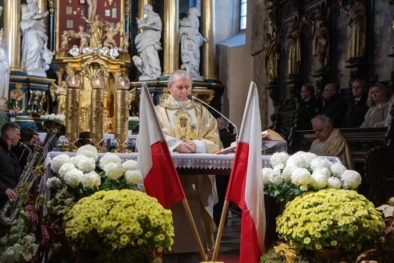 Czy 11 listopada warto odwiedzić kościół? Sprawdź, co powinieneś wiedzieć!