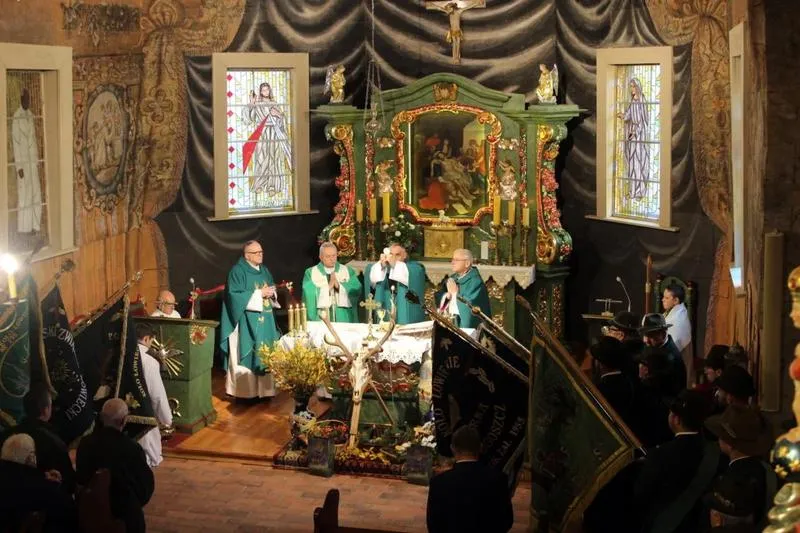 Jak długo trwa msza i inne nabożeństwa w kościele? Sprawdź czas ich trwania!