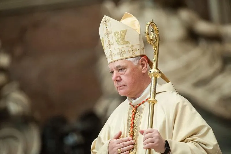 Kardynał Müller: Jak Kontrowersje Kształtują Jego Osiągnięcia i Wpływ na Kościół