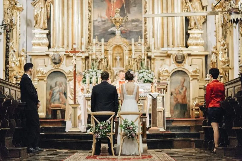 Kiedy msza ślubna może odbyć się w niedzielę? Sprawdź zasady i możliwości