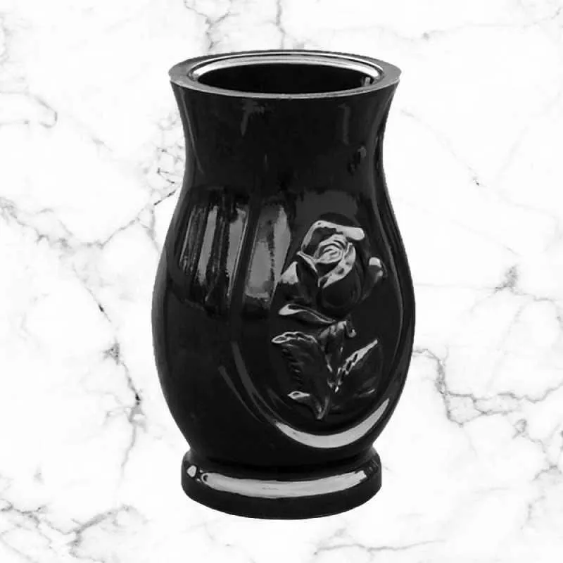 Trwały wazon na cmentarz – prosty poradnik, jak go zrobić krok po kroku