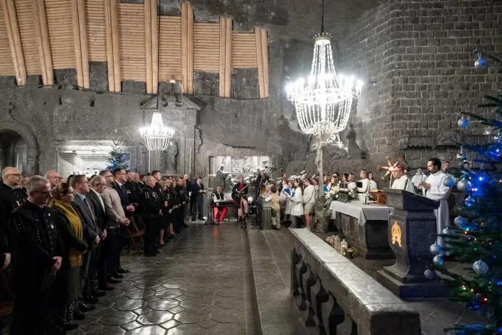 Zastanawiasz się, czy pasterka to msza bożonarodzeniowa? Odkryj odpowiedź!