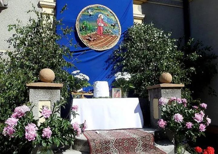 Cztery ołtarze w Boże Ciało