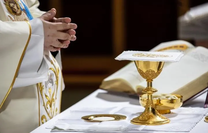 Godziny i zasady mszy sobotniej