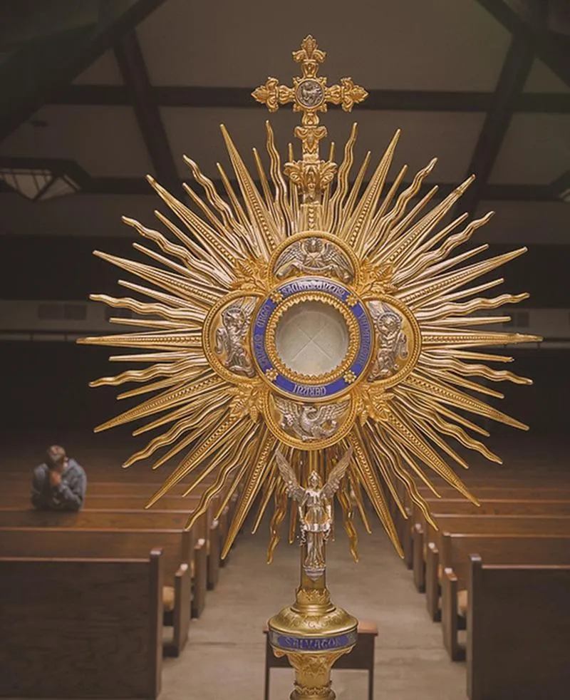 Modlitwa przed Najświętszym Sakramentem