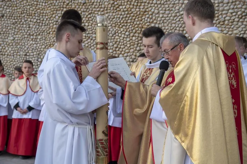 Msza niedzielna a wielka sobota