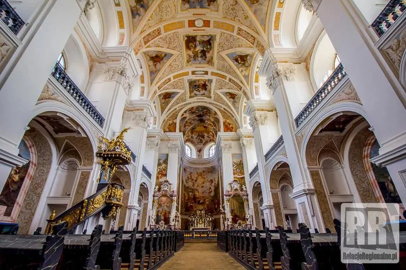 Różnice między sanktuarium a kościołem